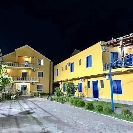 Parking Pika Otel *